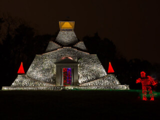 Pyramide Garzau